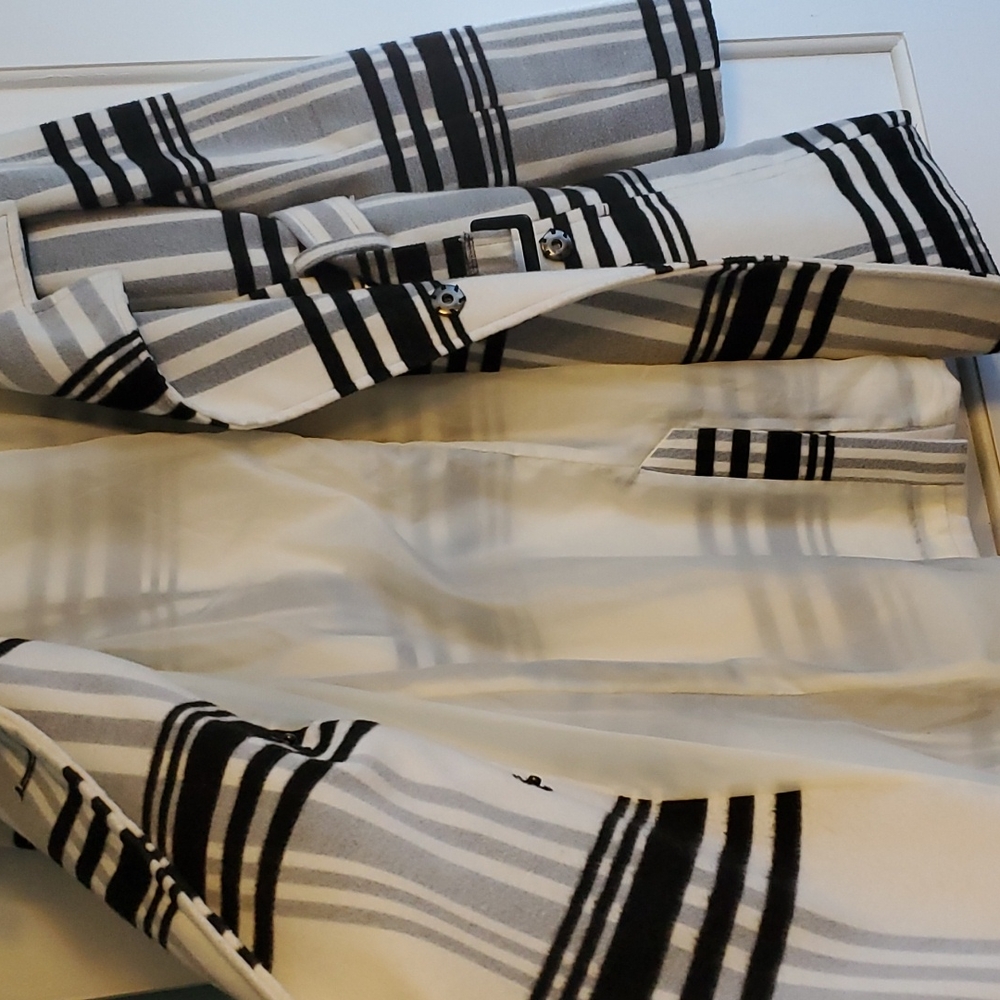 Patterned Winter Coat - image 6